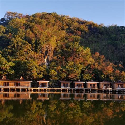 The 10 Best Hotel Deals in Caramoan (Aug 2024) .